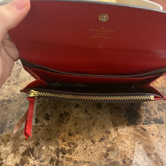 Louis Vuitton Wallet (used) not damaged - Picture 6 of 10